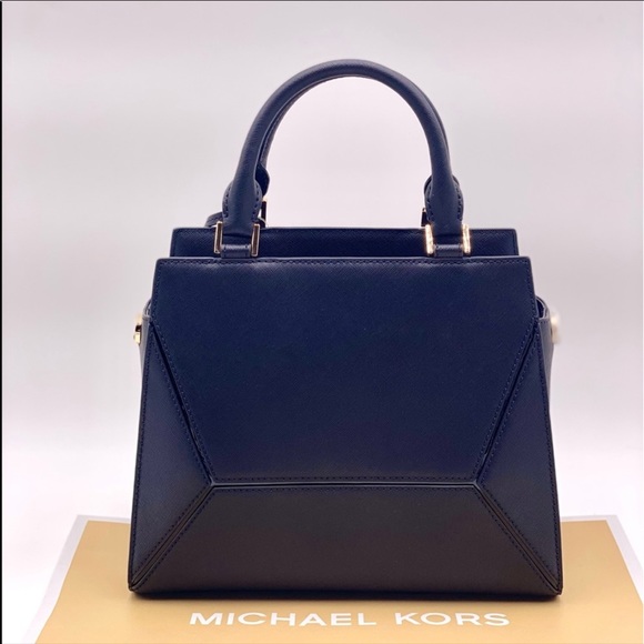 Michael Kors Medium Prism Satchel Black - Picture 10 of 16